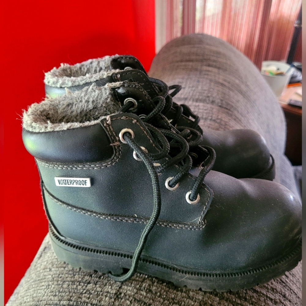 Waterproof Boots Size 13